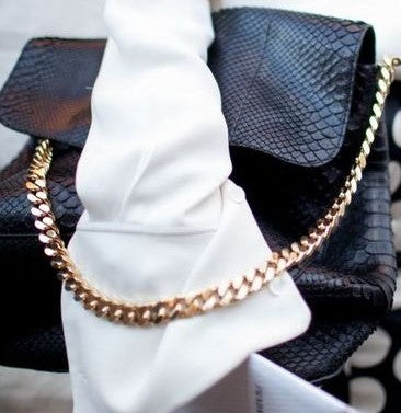 LES ACCESSOIRES