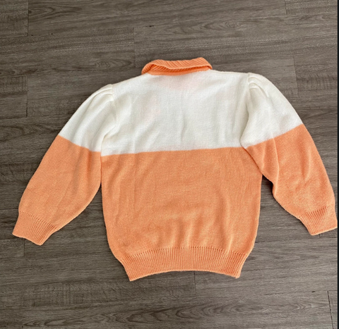 Pull vintage brodé manches ballon. The Fashion Trustee Vintage