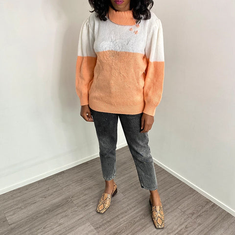 Pull vintage brodé manches ballon. The Fashion Trustee Vintage