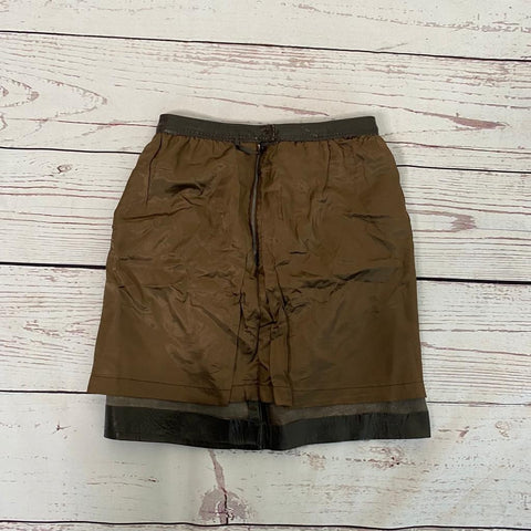 Mini jupe en cuir.TFT vVntage shop