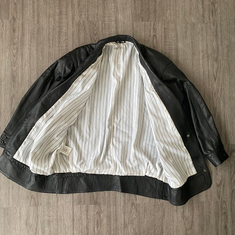 Veste en cuir vintage. TFT Vintage shop