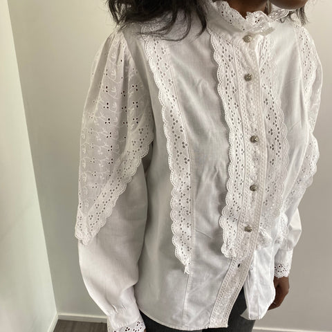 blouse autrichienne vintage.TFT Vintage shop